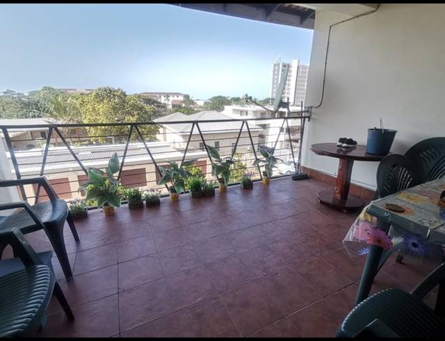 1 BEDROOM APARTMENT FOR SALE IN MARGATE BEACH